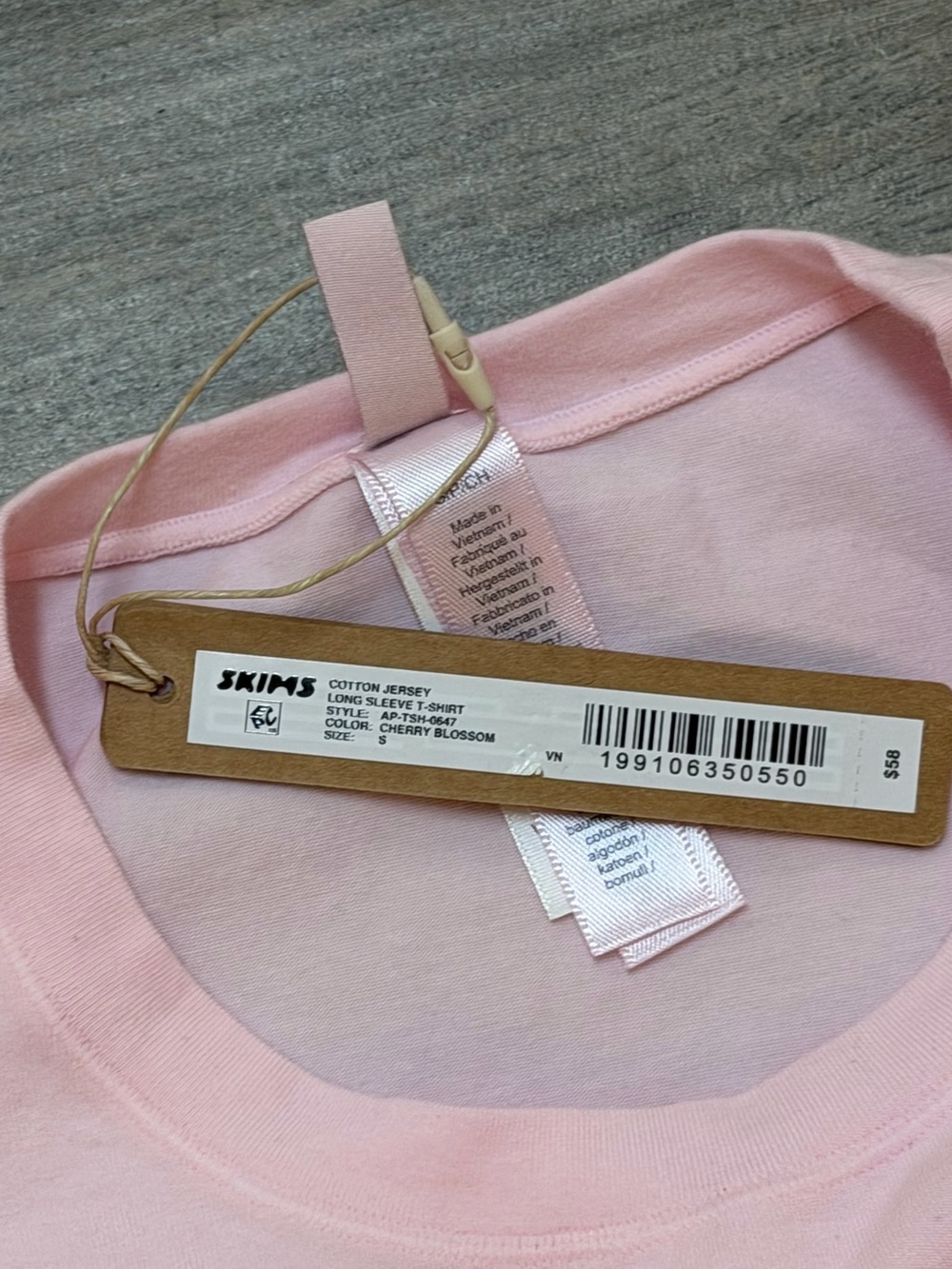 SKIMS Cotton Jersey Long Sleeve T-Shirt Cherry Blossom Pink - Picture 3 of 3